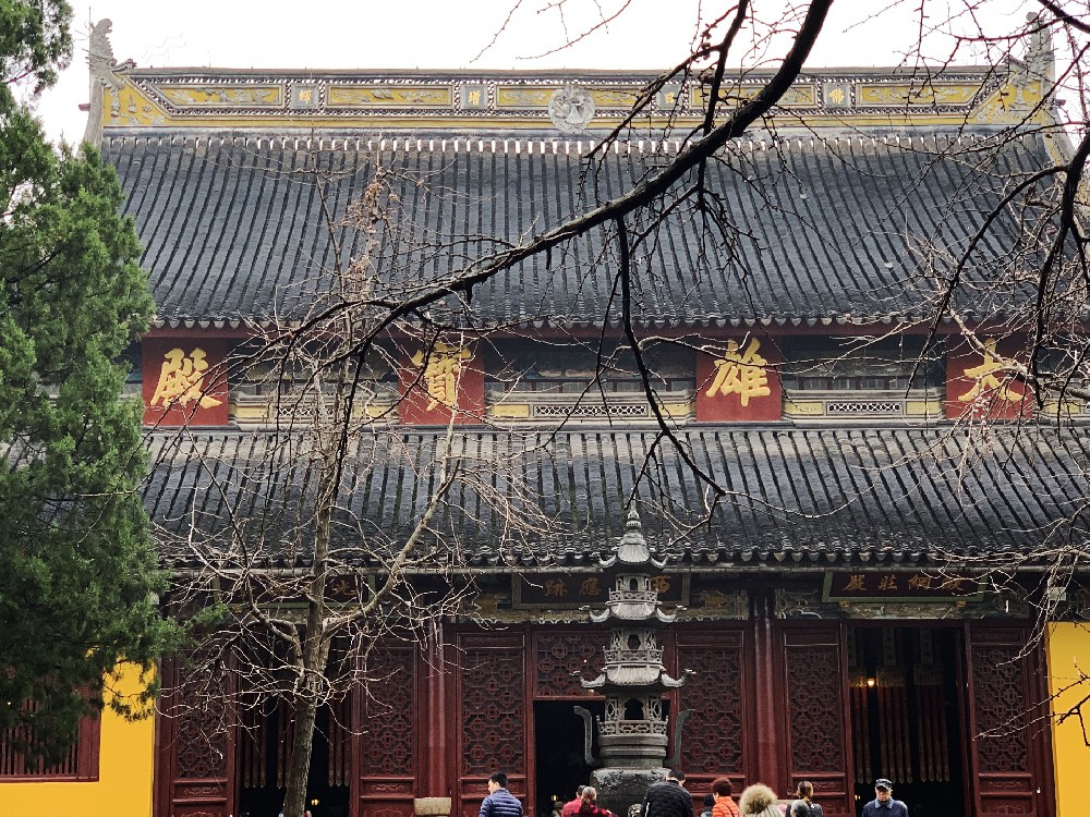 Photo taken in 2018 at the Daxiong Hall of Suzhou Xiyuan Temple
